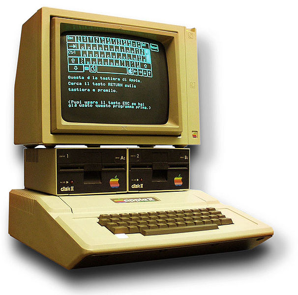 606px Apple II plus